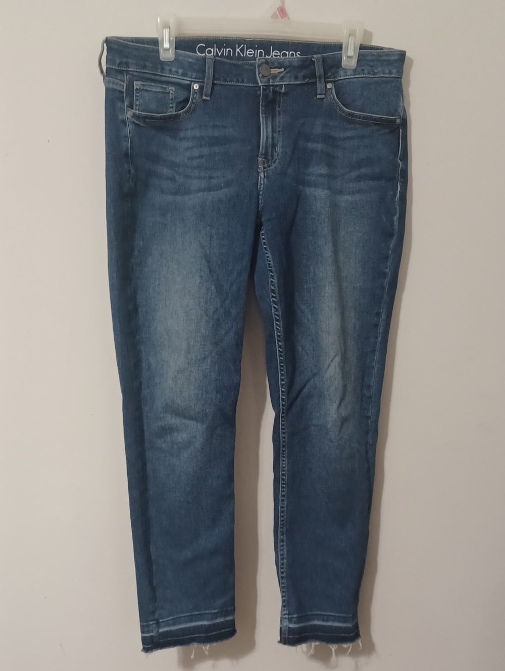 Calvin Klein Jeans Women's Faded Blue Skinny Jeans. NWOT. Size 12